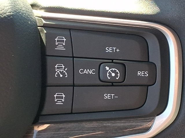 Used 2022 Jeep Wagoneer Series II RWD image 22