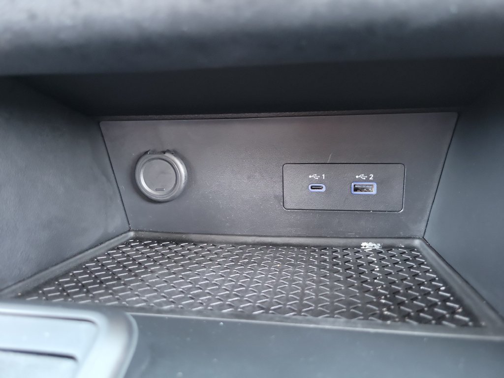 Used 2025 Nissan Pathfinder S FWD image 12