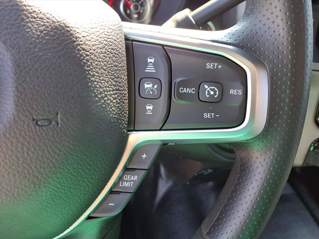 New 2026 RAM 2500 Tradesman w/ Chrome Appearance Group AWD/4WD image 25