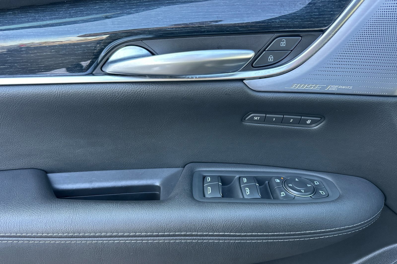 Certified 2025 Cadillac XT5 Premium Luxury image 11