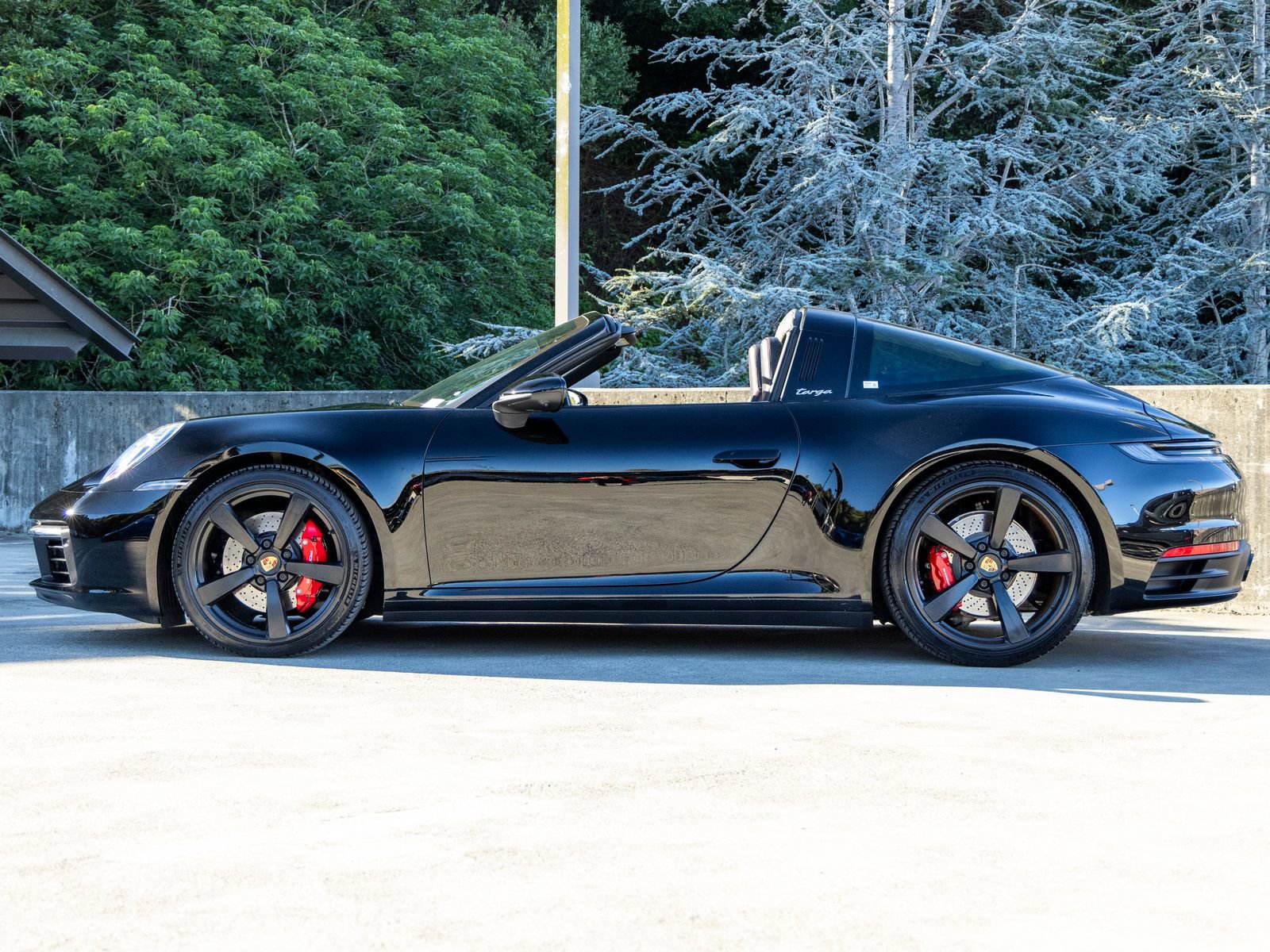 Certified 2021 Porsche 911 Targa 4S image 2