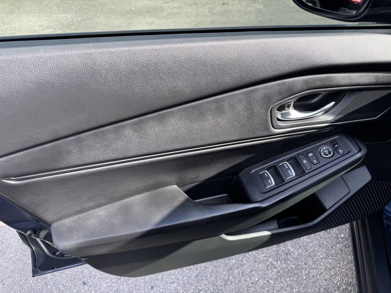 Used 2024 Honda Accord EX image 12