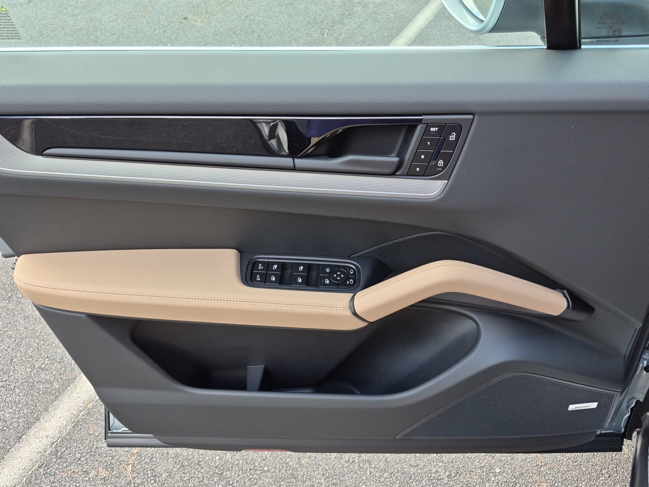 New 2026 Porsche Cayenne Coupe AWD/4WD image 22