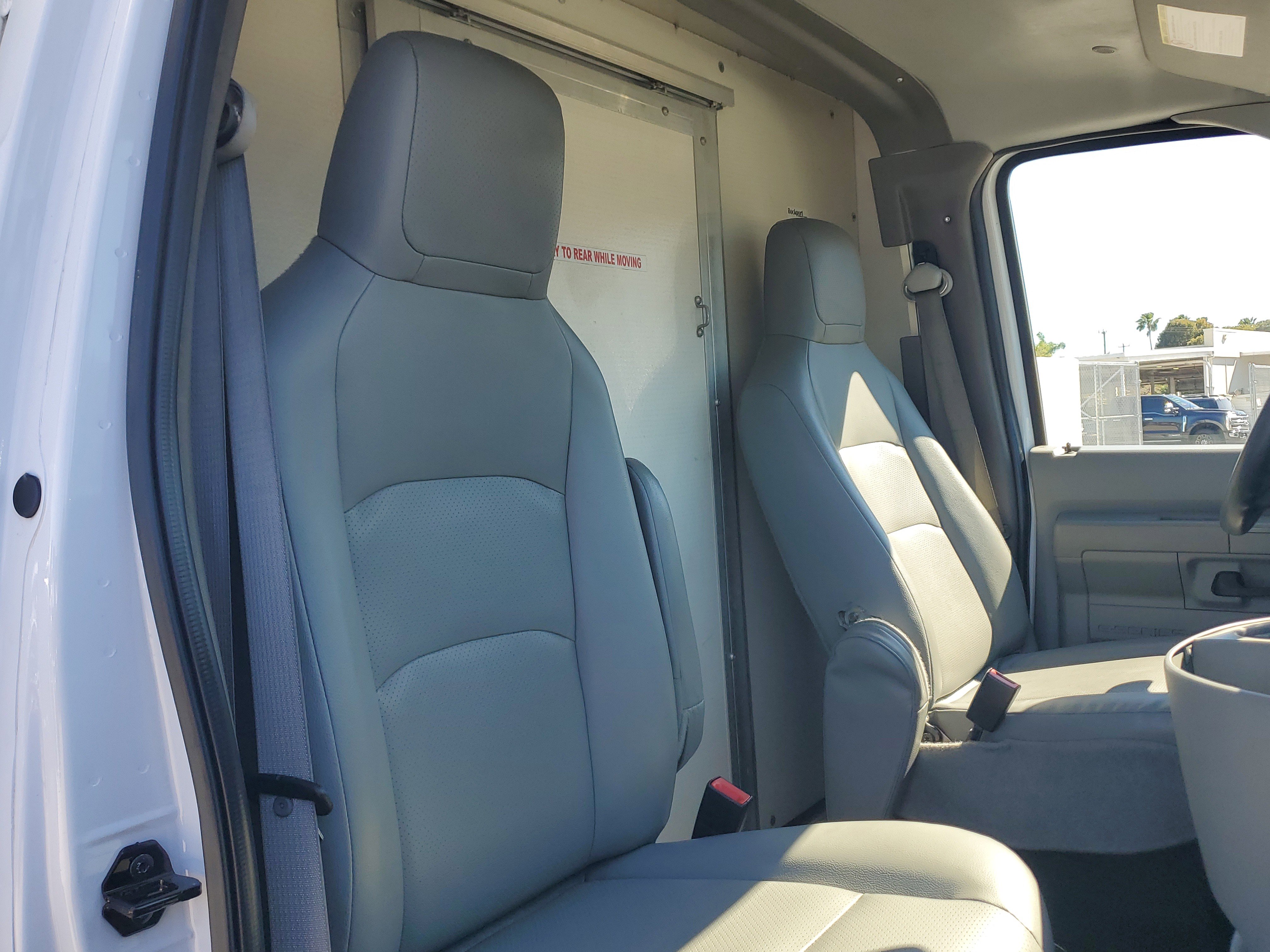 Used 2022 Ford E-350 and Econoline 350 Super Duty w/ Power Windows & Locks Group image 16