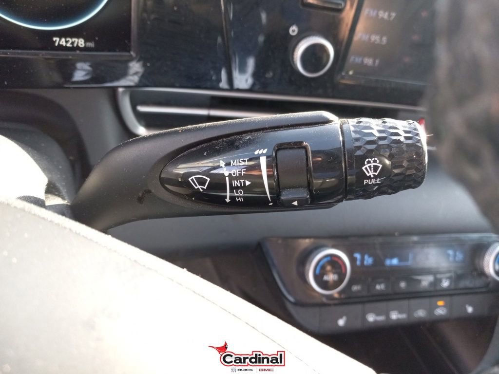 Used 2022 Hyundai Elantra SEL w/ Convenience Package image 22