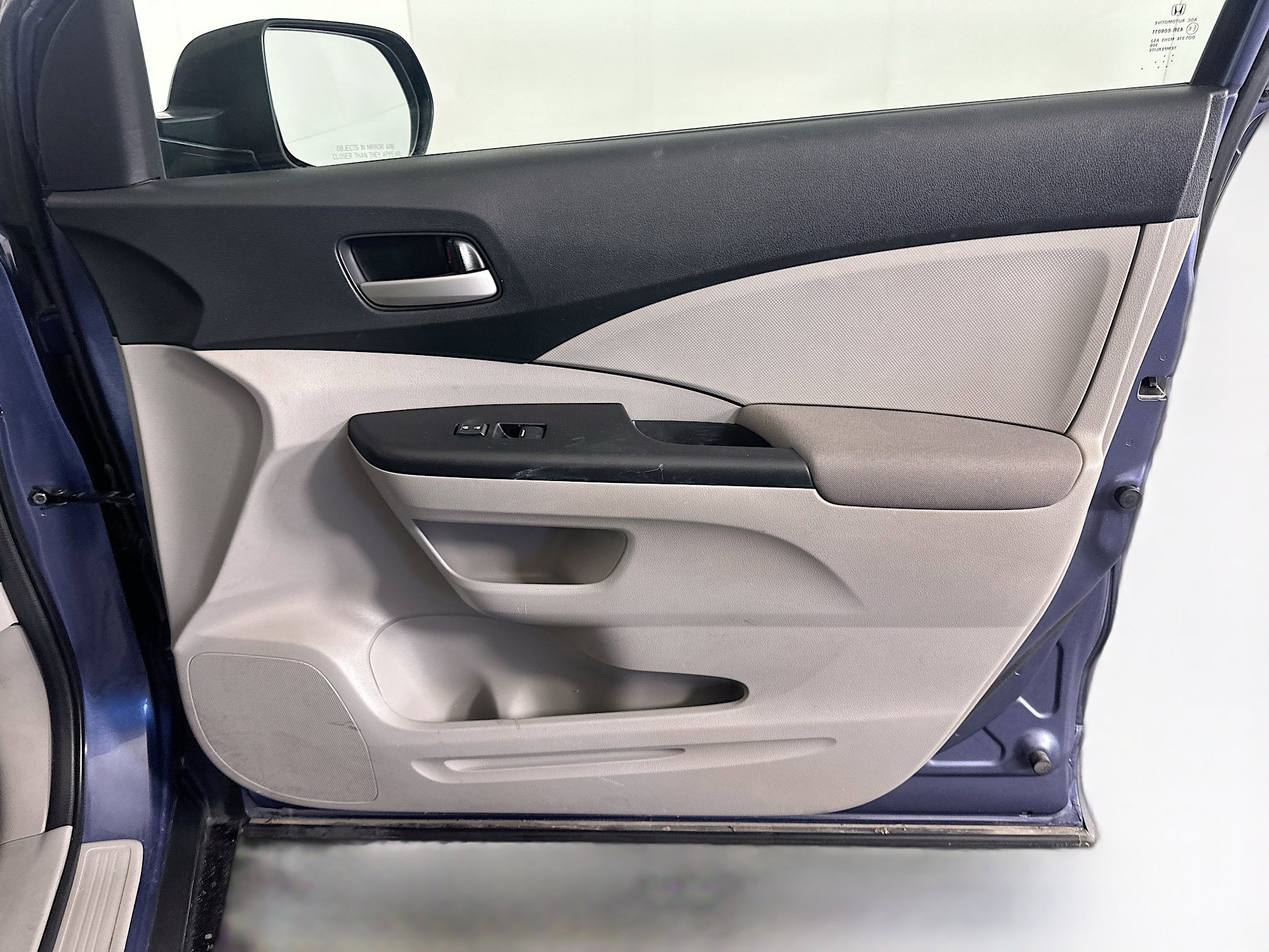 Used 2013 Honda CR-V LX image 29