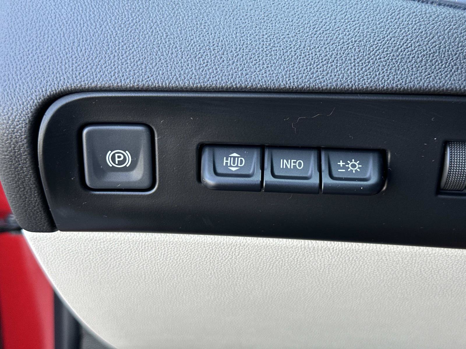 Used 2023 Buick Enclave Premium w/ Experience Buick Package FWD image 22