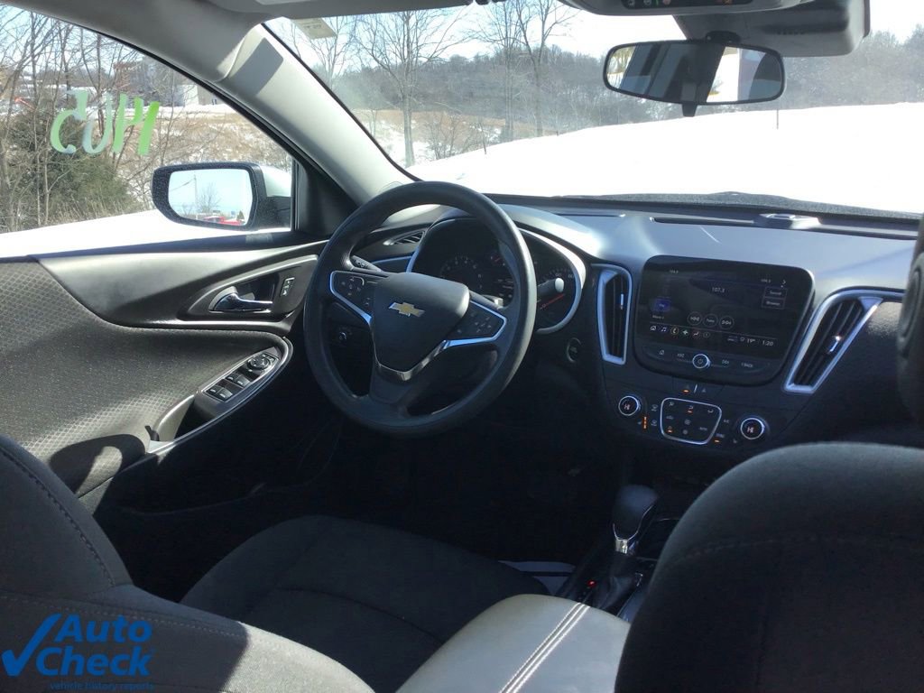 Used 2024 Chevrolet Malibu LT image 17
