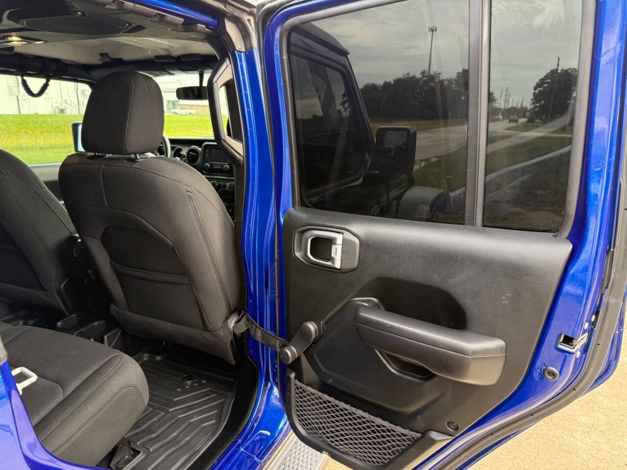 Used 2020 Jeep Wrangler Unlimited Sport AWD/4WD image 17