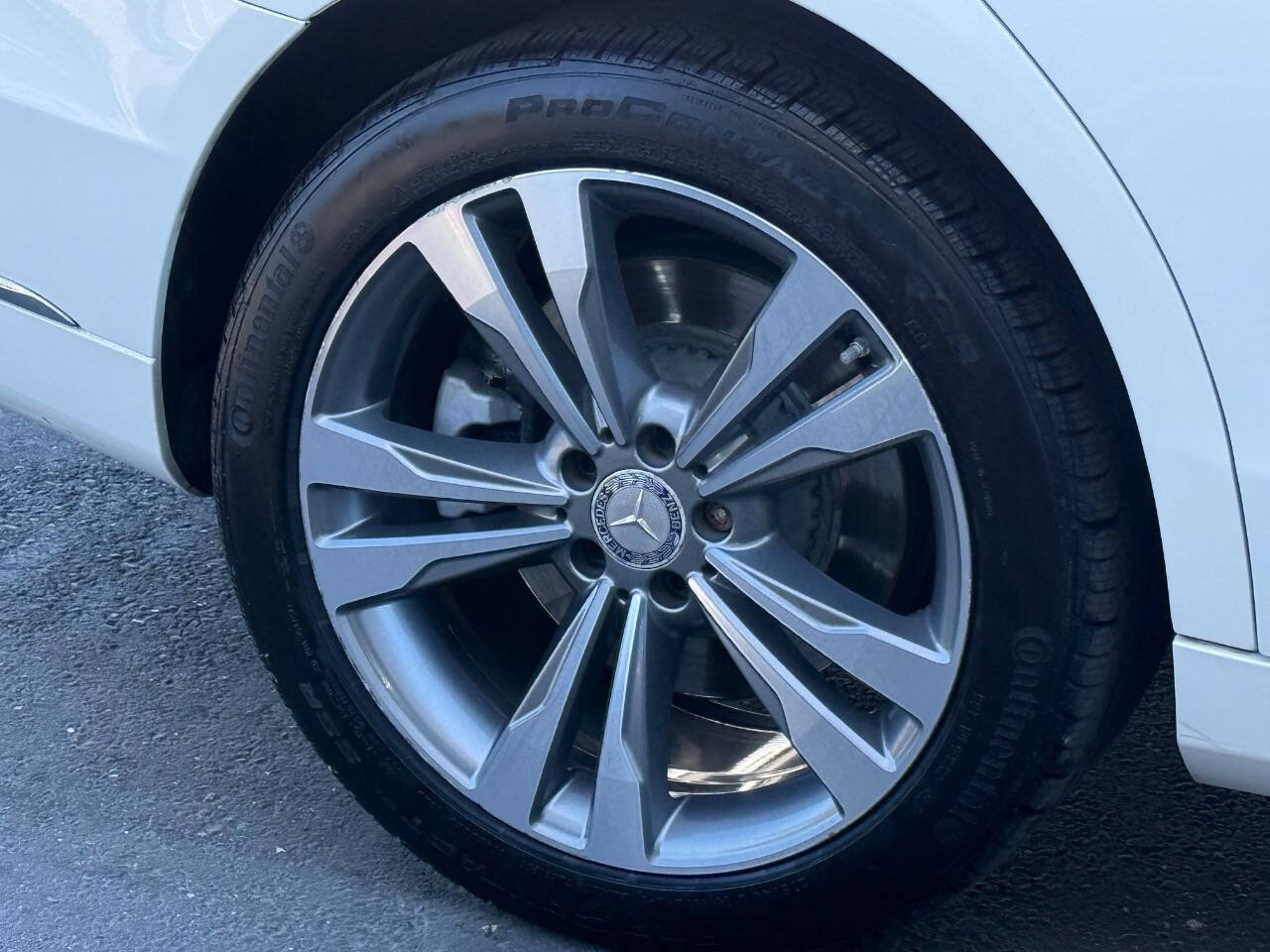 Used 2015 Mercedes-Benz S 550 Sedan image 19