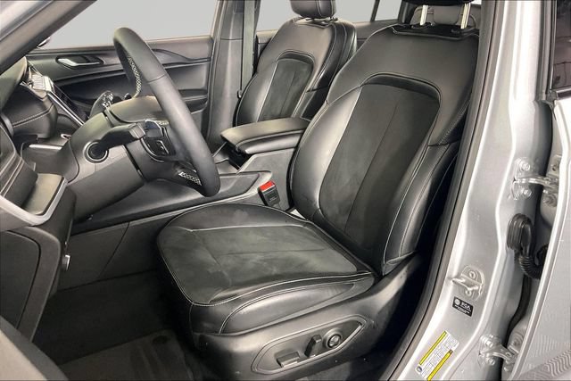 Used 2025 Jeep Grand Cherokee L Altitude AWD/4WD image 19