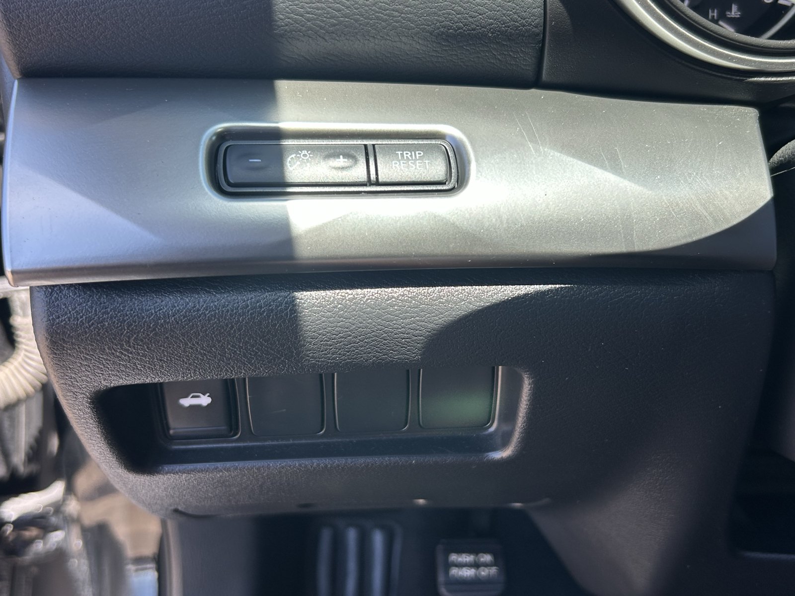 Used 2023 Nissan Maxima SV w/ Floor Mat Group FWD image 30
