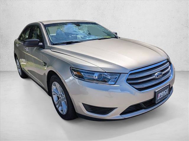 Used 2017 Ford Taurus SE FWD image 3