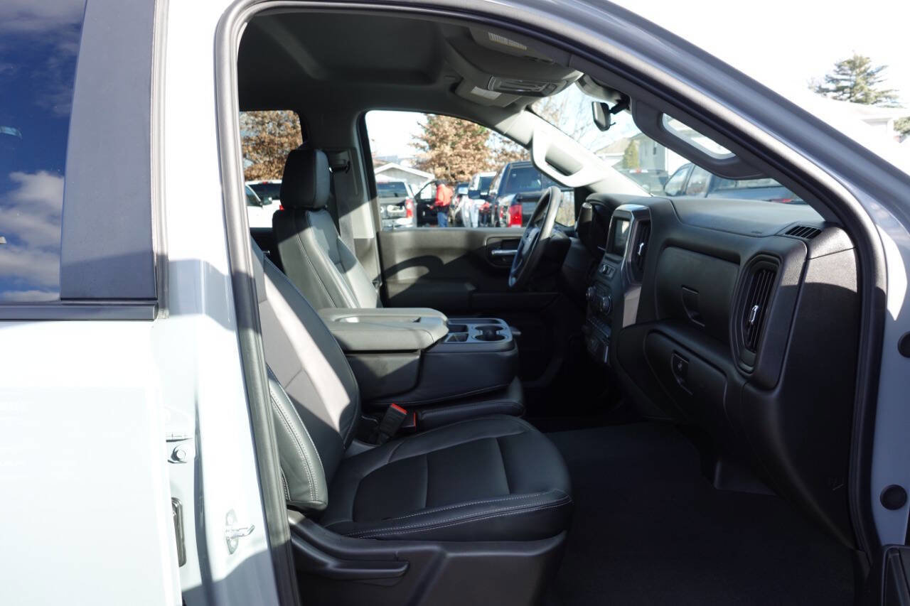 Used 2024 Chevrolet Silverado 1500 Custom AWD/4WD image 35