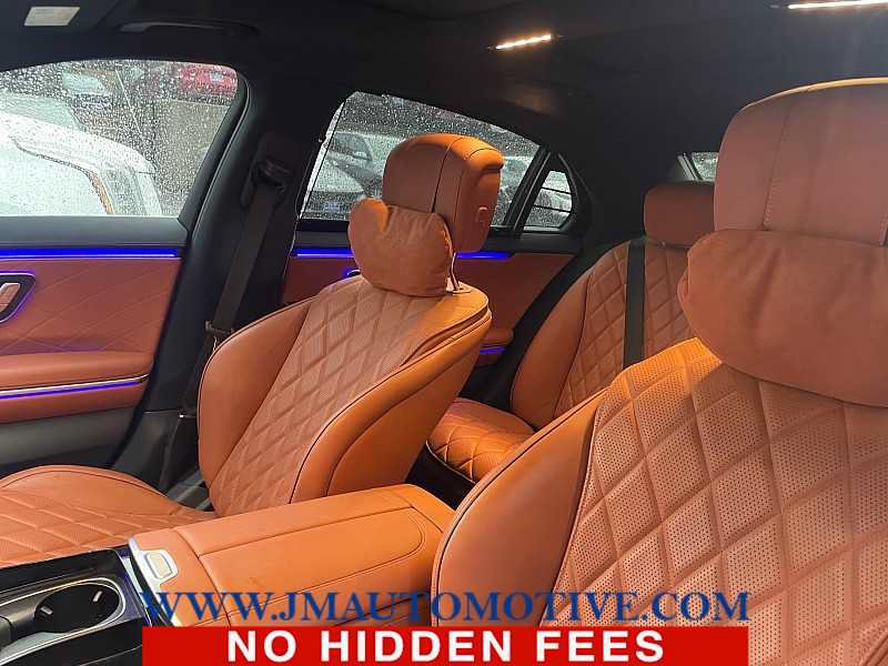 Used 2022 Mercedes-Benz S 580 4MATIC Sedan image 4