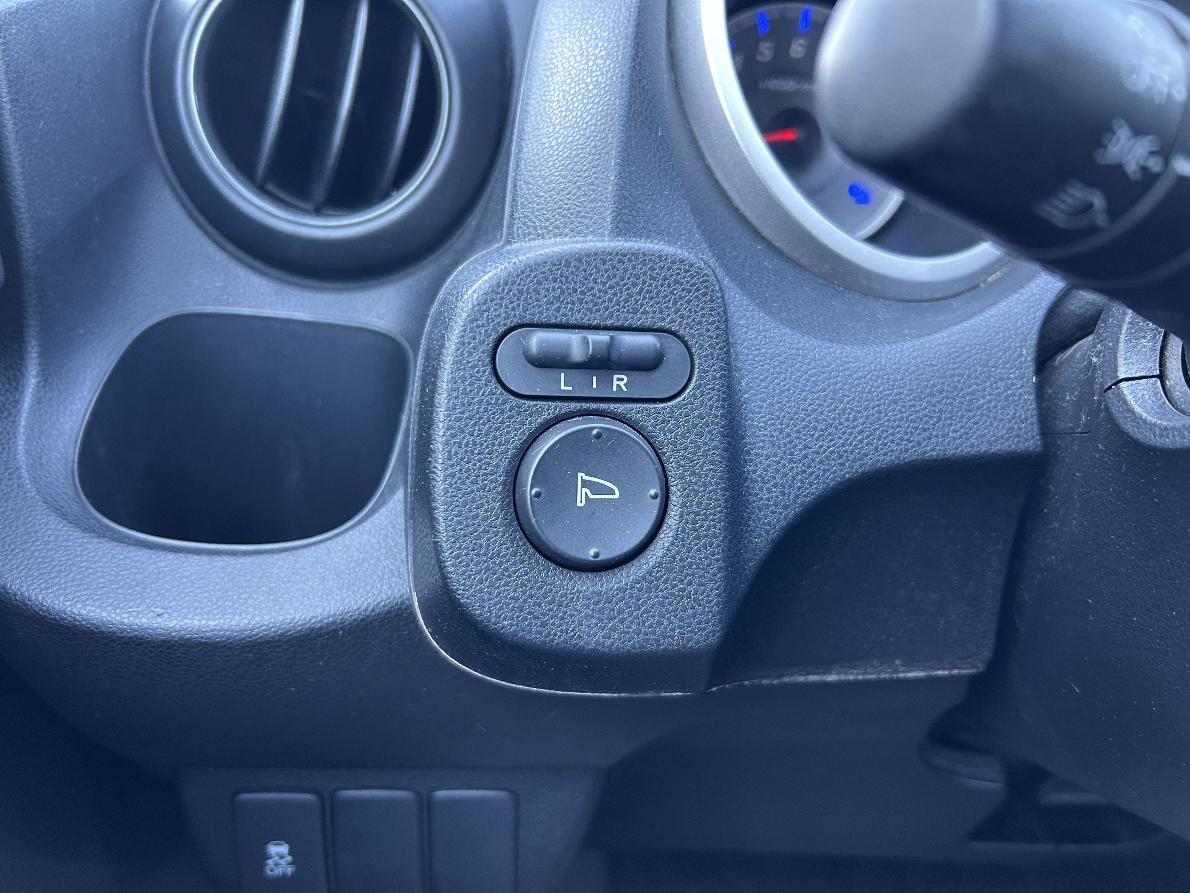 Used 2010 Honda Fit Sport image 17