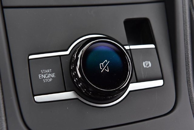 New 2027 Volkswagen Tiguan SE R-Line AWD/4WD image 17