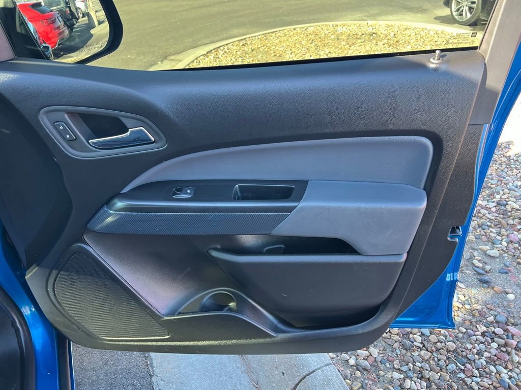Used 2022 Chevrolet Colorado Z71 w/ Safety Package image 25