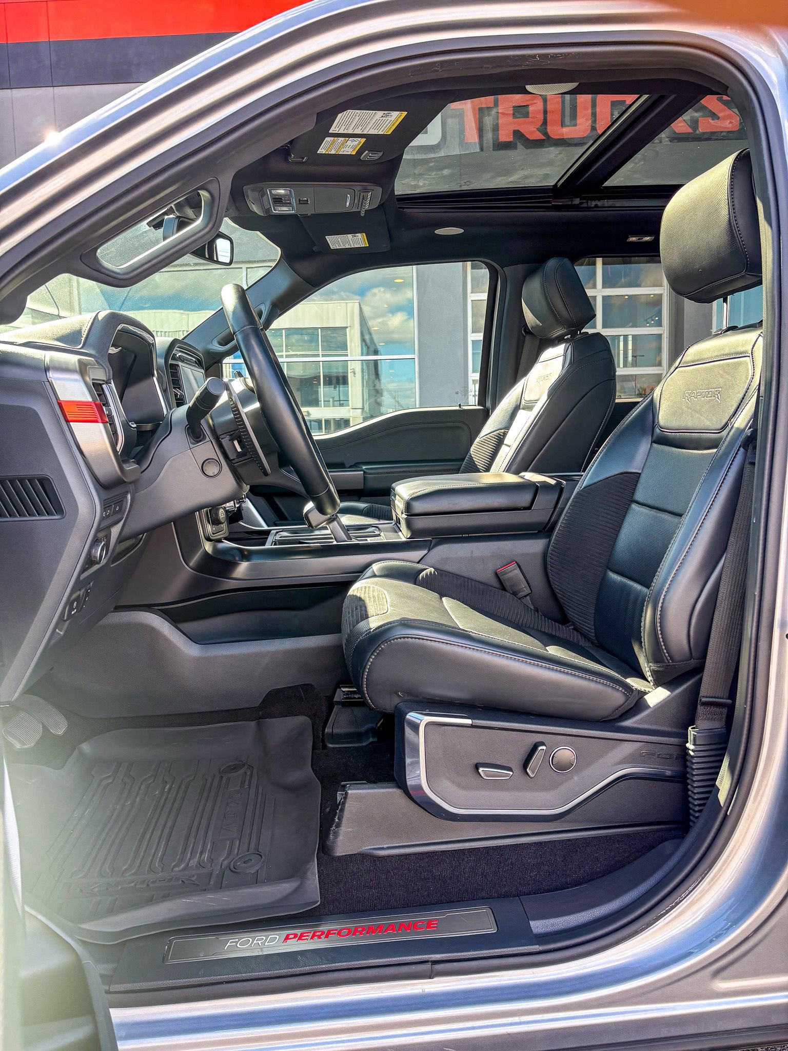 Used 2022 Ford F150 Raptor w/ Equipment Group 801A High image 13