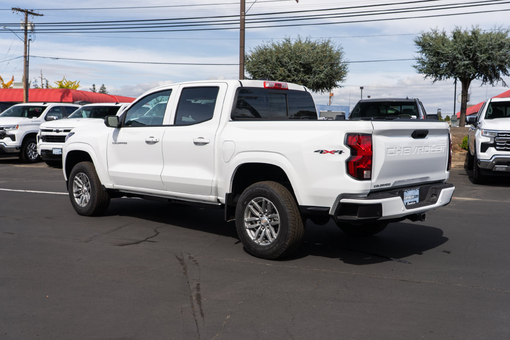 New 2026 Chevrolet Colorado LT w/ Advanced Trailering Package AWD/4WD image 4