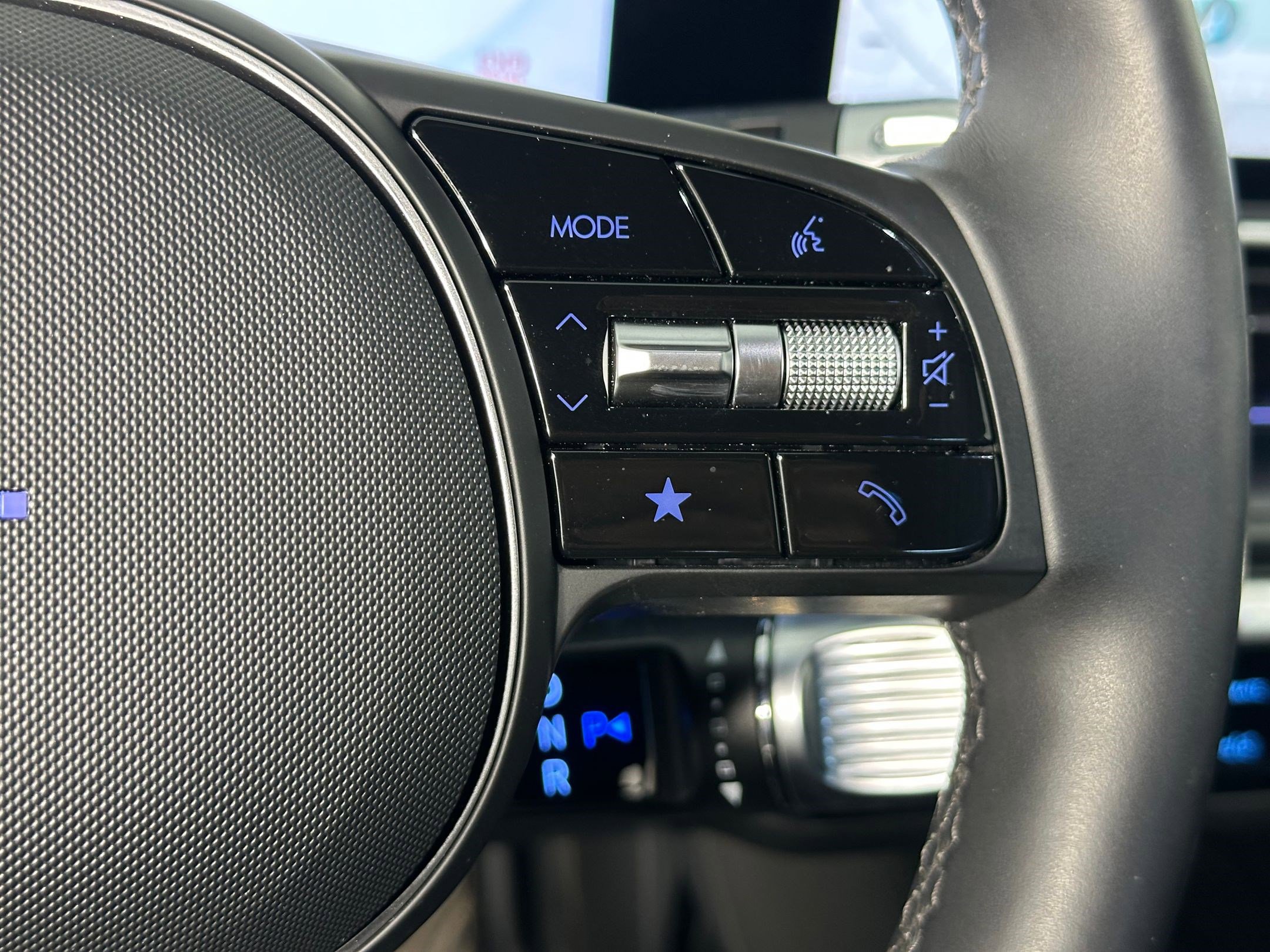 Used 2024 Hyundai Ioniq 6 Limited image 26