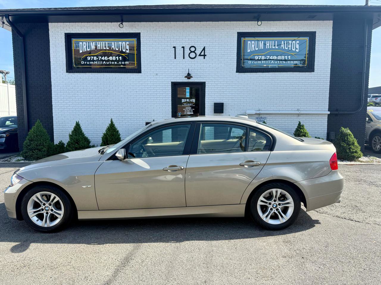 Used 2008 BMW 328i Sedan RWD image 2