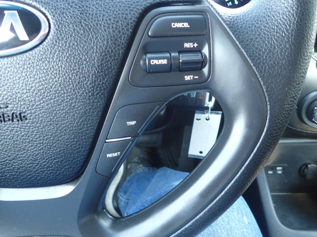 Used 2018 Kia Forte LX FWD image 15