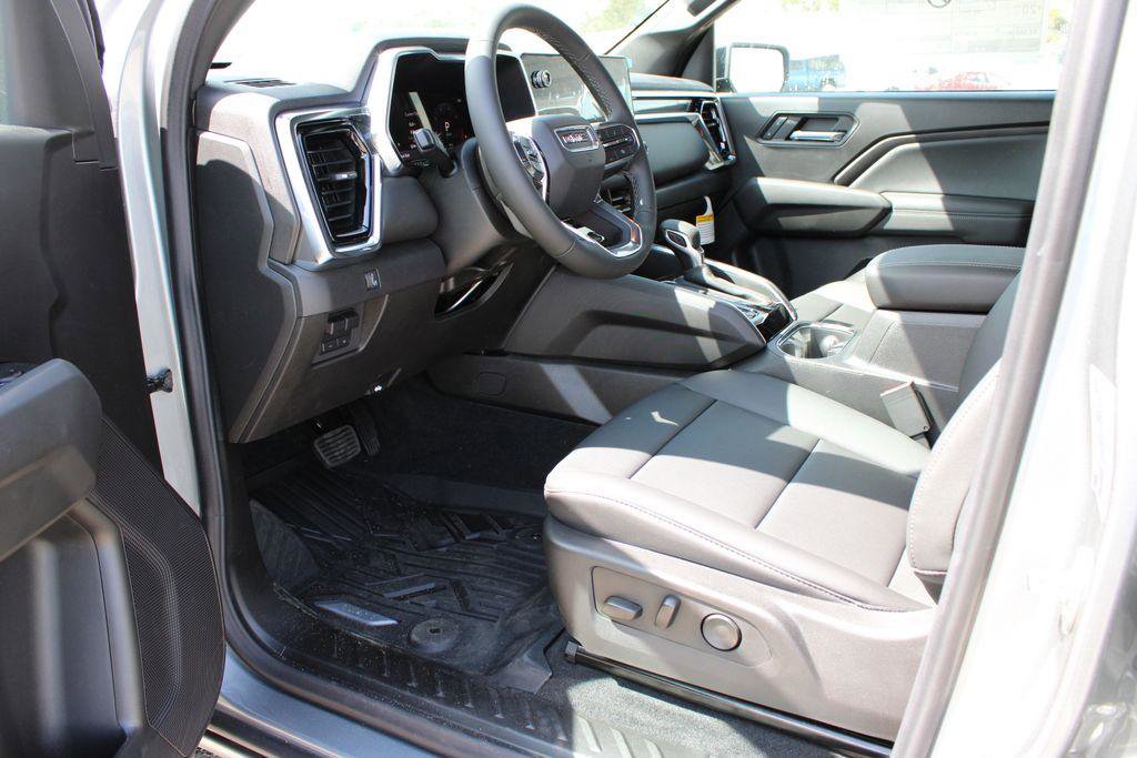 New 2026 GMC Canyon Elevation w/ Convenience Package RWD image 12