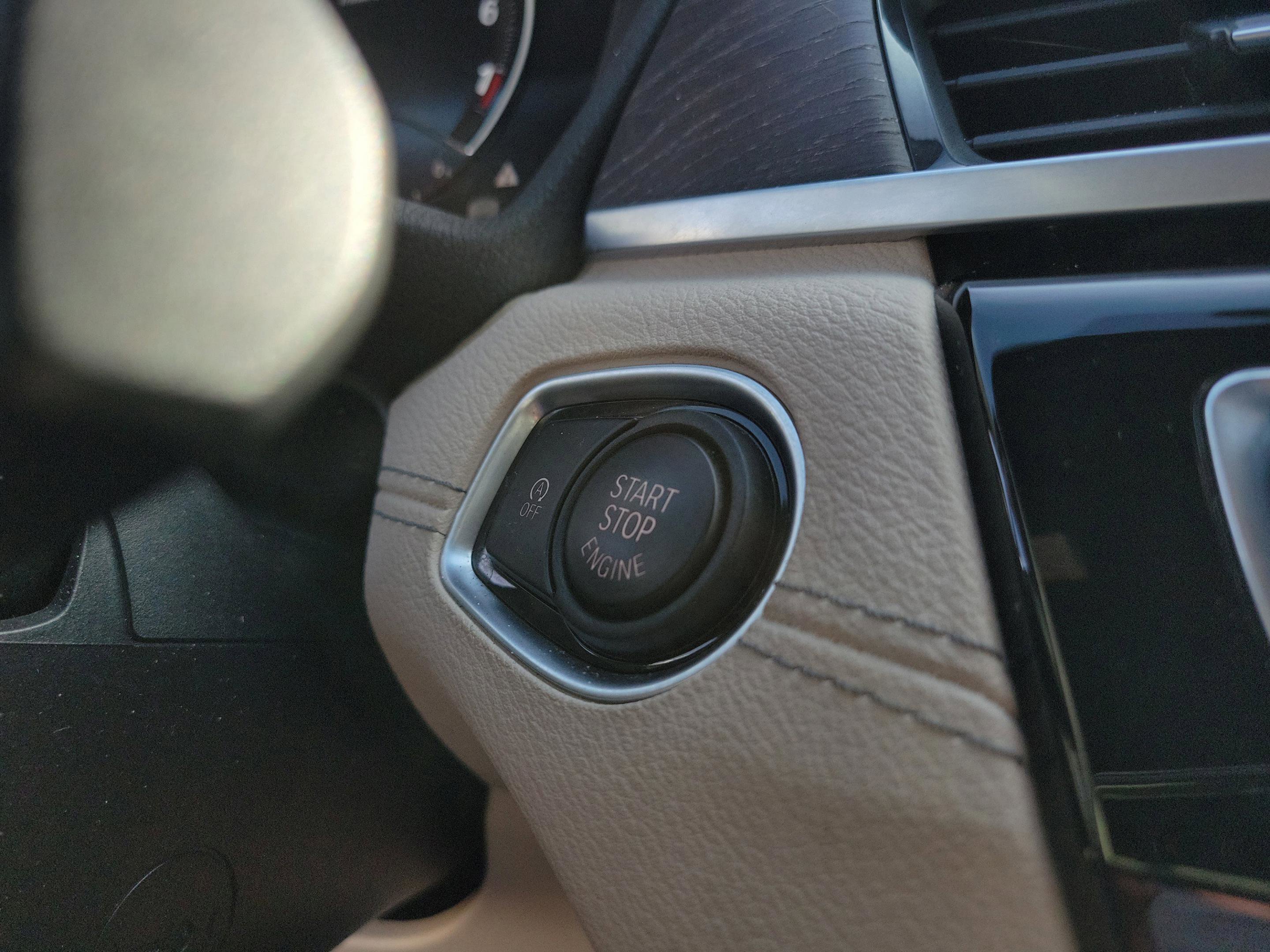 Used 2020 BMW X2 sDrive28i w/ Convenience Package image 29