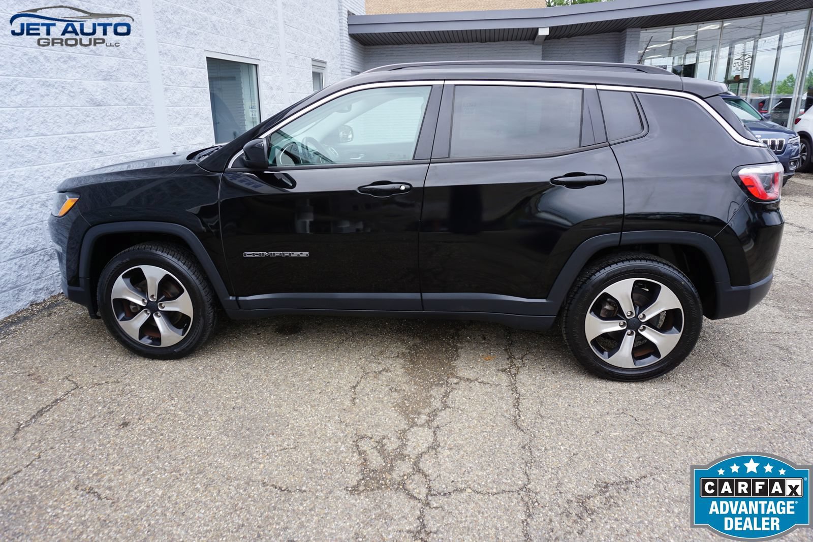 Used 2018 Jeep Compass Latitude w/ Popular Equipment Group AWD/4WD image 13