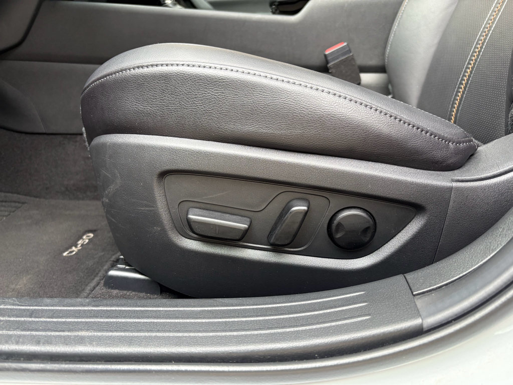 Used 2025 MAZDA CX-50 AWD 2.5 S w/ Premium Plus Pkg image 13