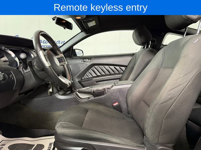 Used 2014 Ford Mustang Coupe RWD image 10