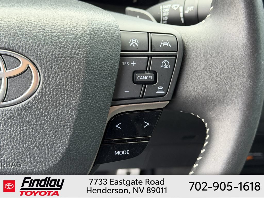 Used 2025 Toyota Camry SE AWD/4WD image 26