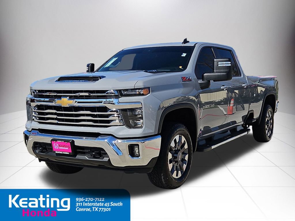 Used 2024 Chevrolet Silverado 3500 LT w/ Convenience Package image 4