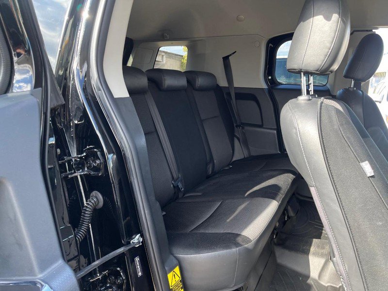 Used 2010 Toyota FJ Cruiser 4WD image 11