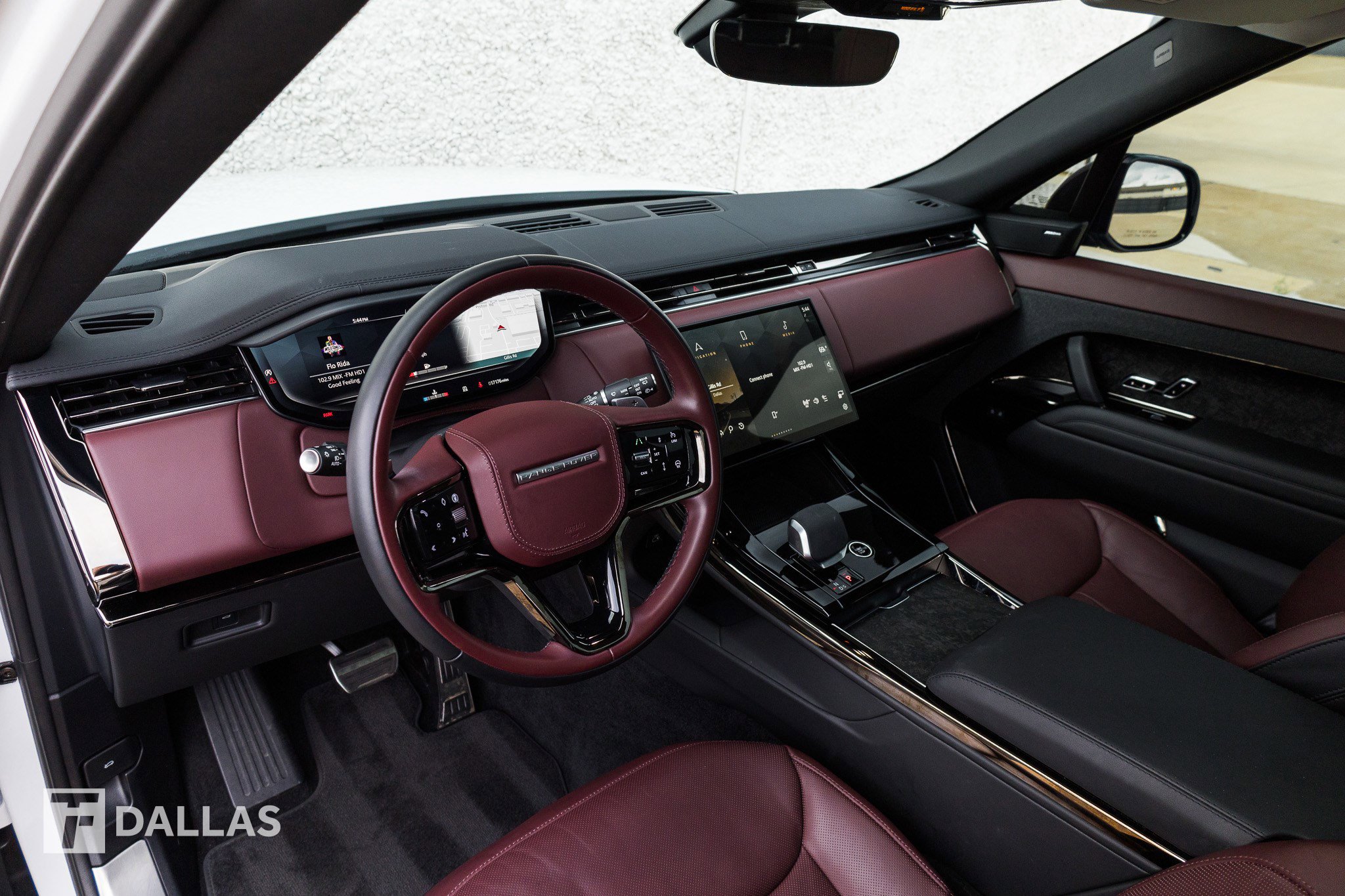 Used 2024 Land Rover Range Rover Sport Dynamic SE image 23