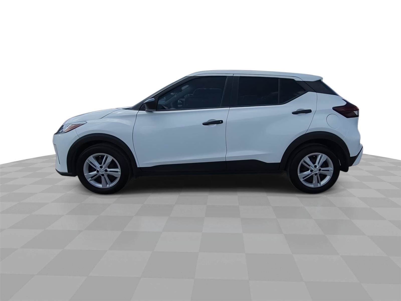 Used 2024 Nissan Kicks S FWD image 5