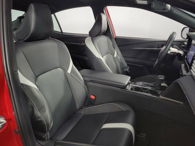 Used 2025 Toyota Camry SE image 15