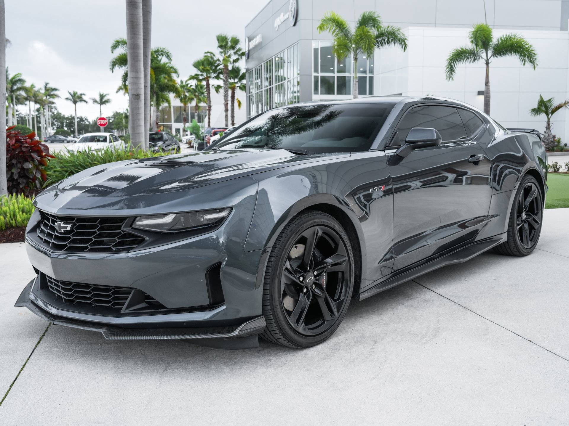 Used 2023 Chevrolet Camaro LT w/ Technology Package RWD image 6