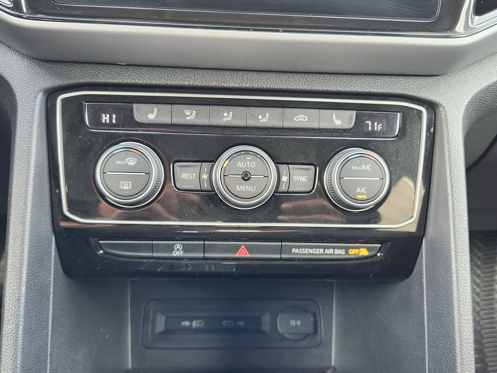 Used 2022 Volkswagen Atlas SE image 23