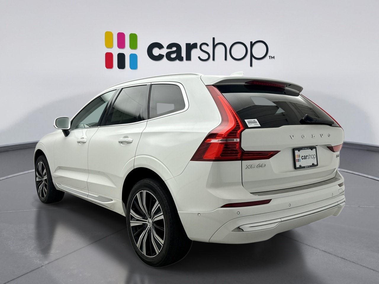 Used 2022 Volvo XC60 B5 Inscription w/ Advanced Package AWD/4WD image 3
