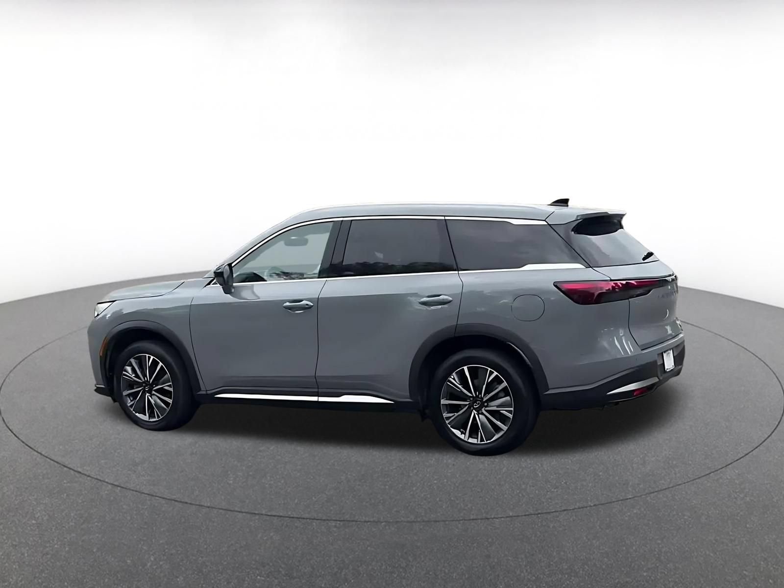Used 2026 INFINITI QX60 Luxe FWD image 9