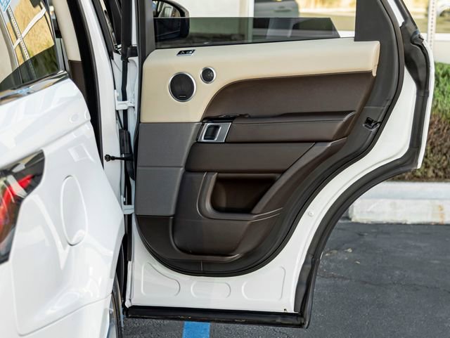 Used 2018 Land Rover Range Rover Sport HSE image 25