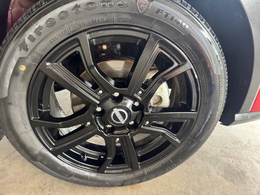 Used 2023 Nissan Kicks SR image 43