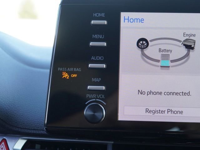 Used 2024 Toyota Sienna XLE FWD image 22