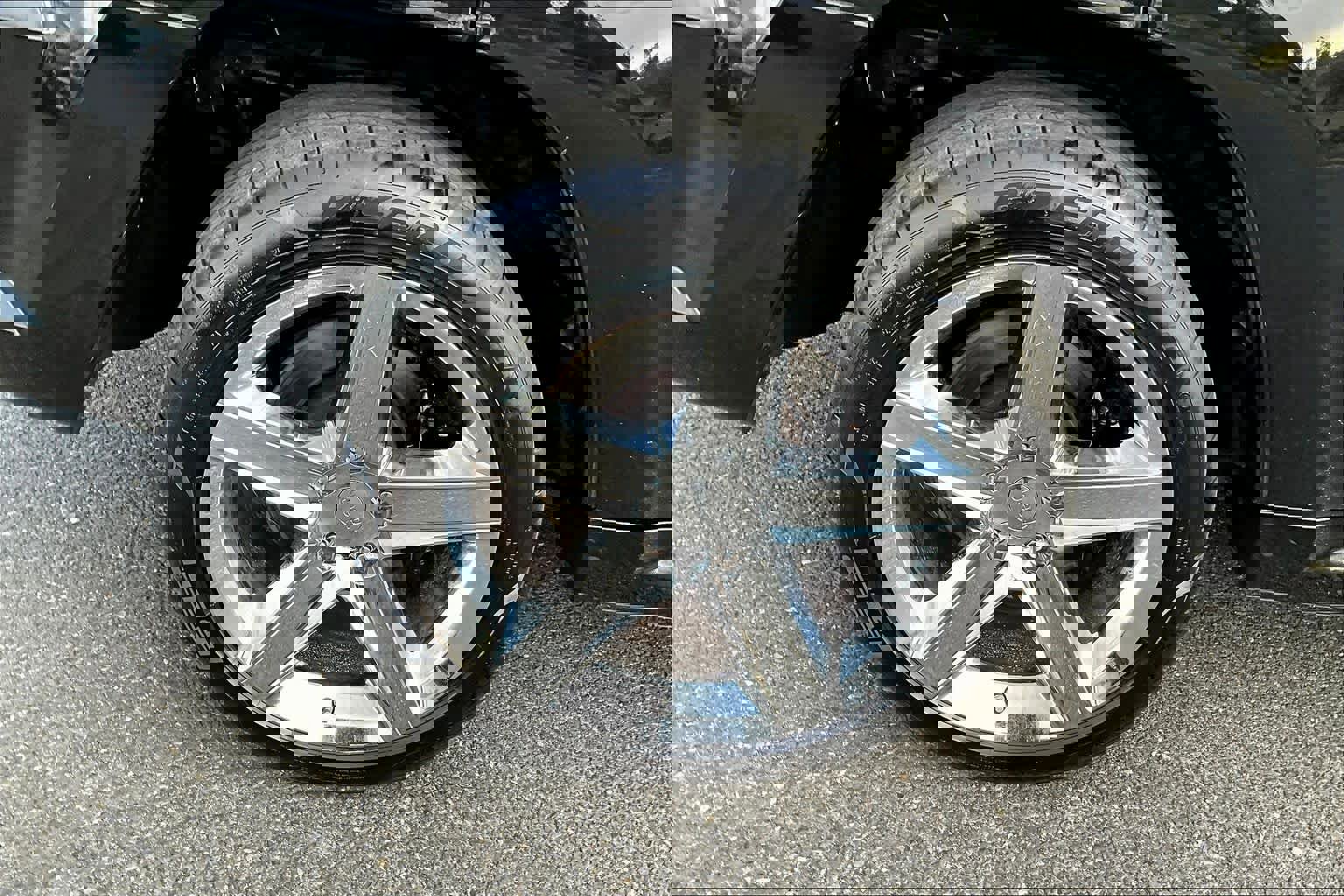 Used 2007 Jeep Grand Cherokee SRT8 w/ SRT Option Group I image 35