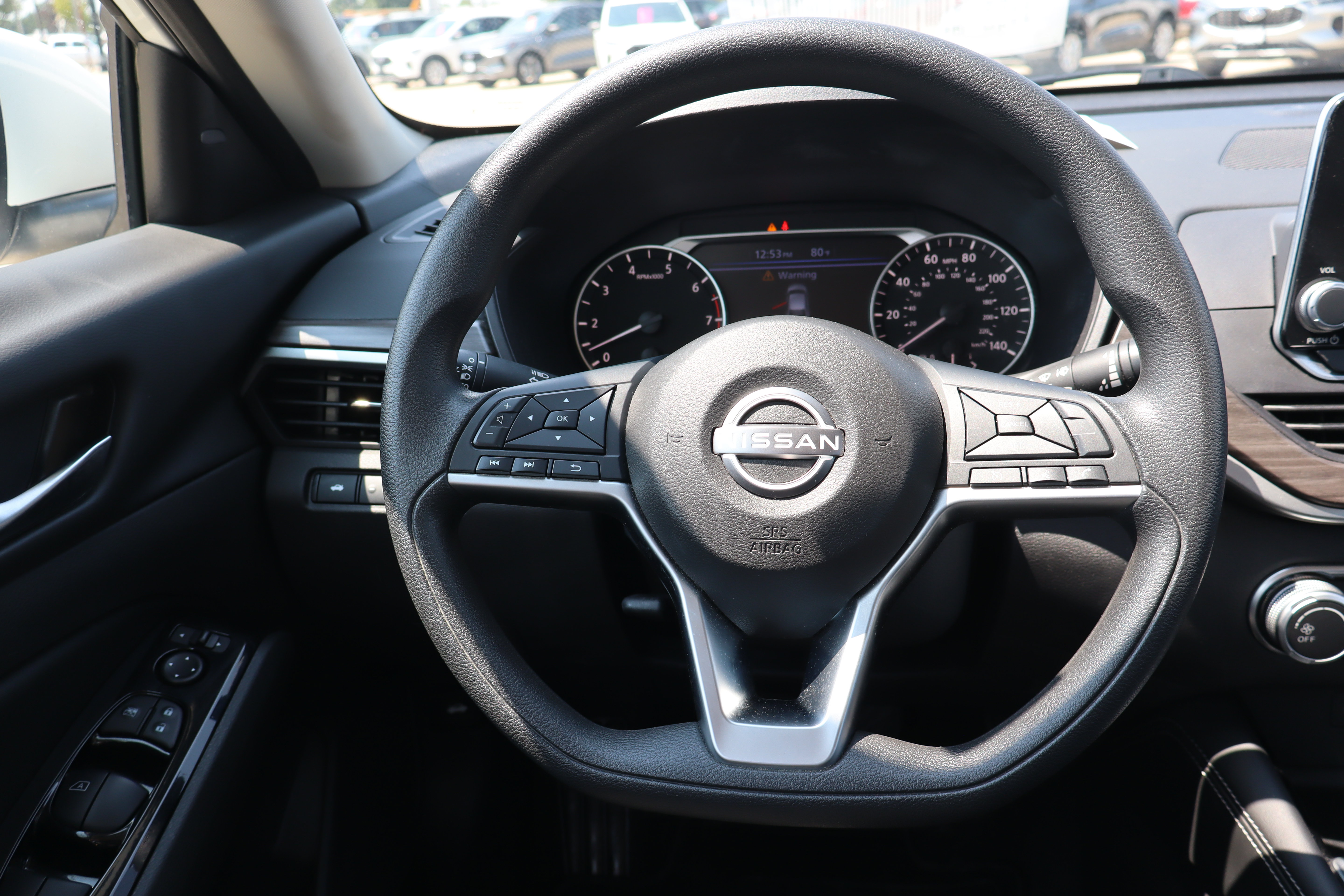 Used 2023 Nissan Altima 2.5 SV AWD/4WD image 14