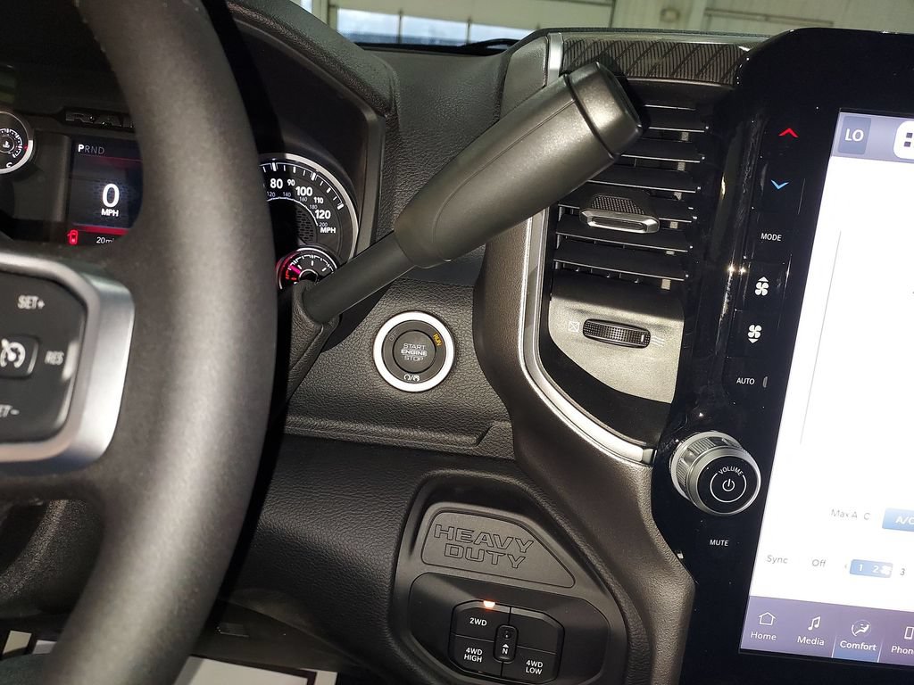 New 2026 RAM 2500 Big Horn AWD/4WD image 26