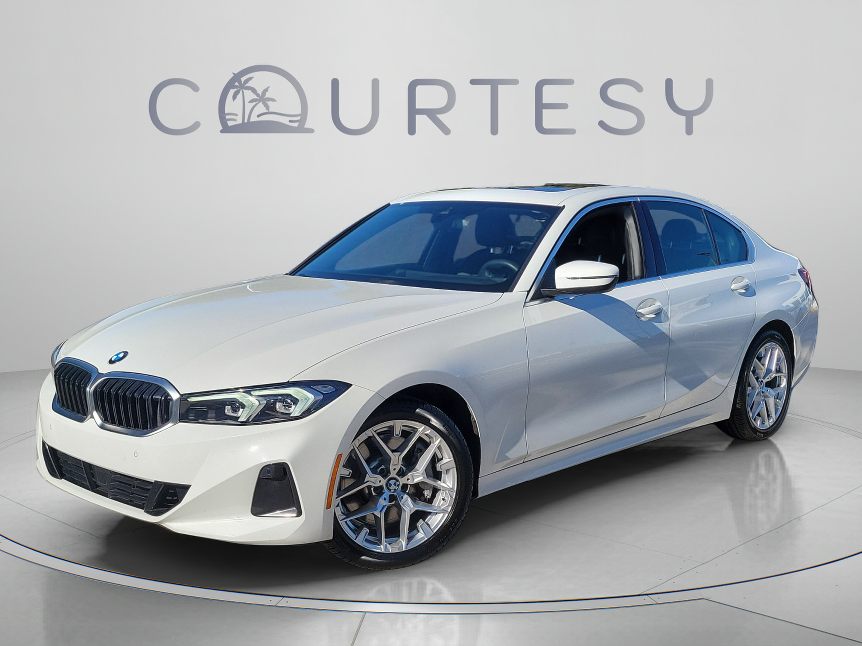 Used 2025 BMW 330i Sedan RWD image 1