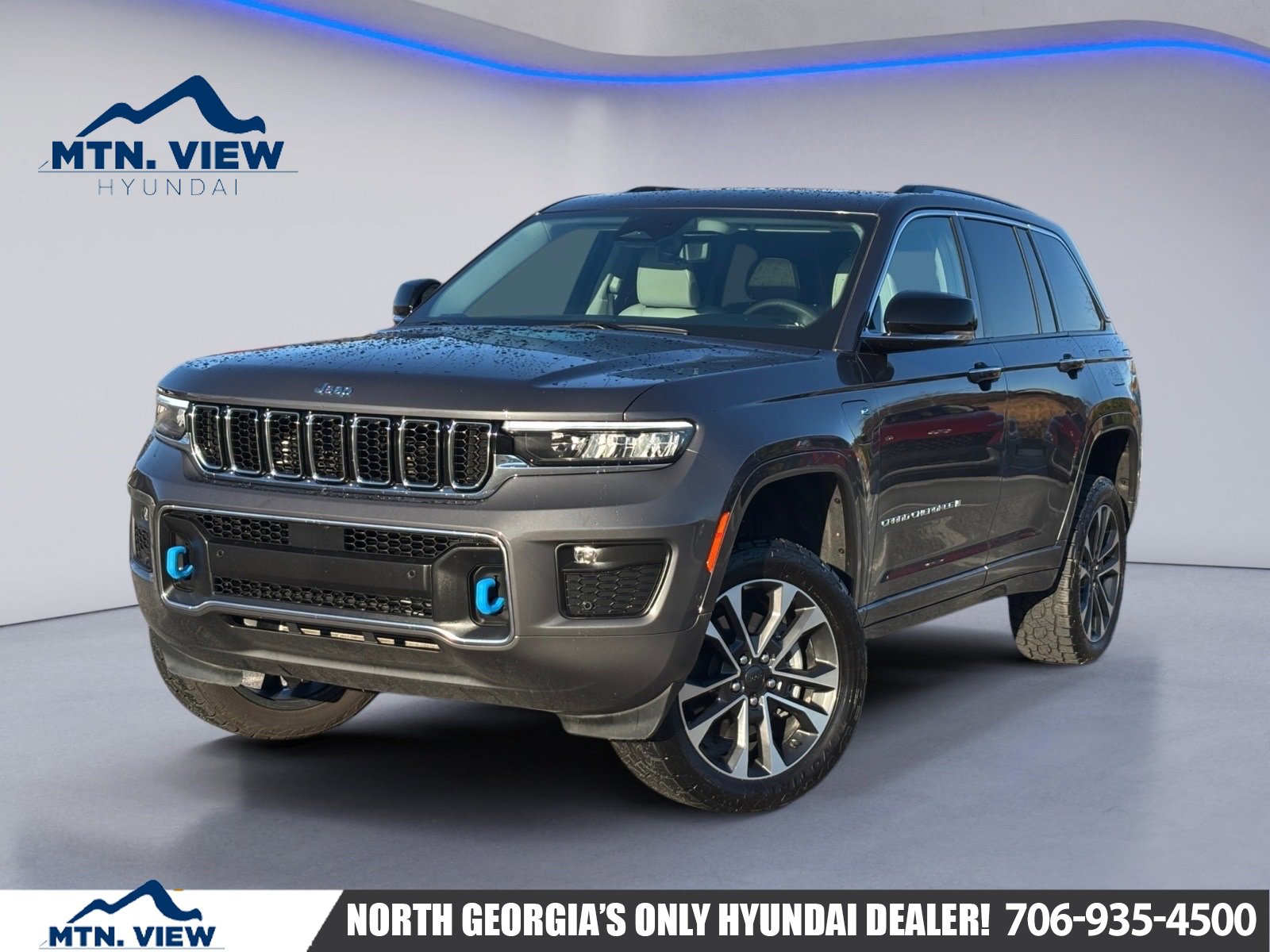 Used 2022 Jeep Grand Cherokee Overland video 1